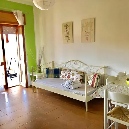 Lucia 150mt From Apartman