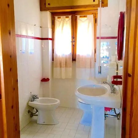 Lucia 150mt From Apartman