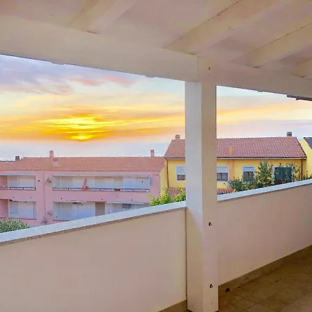 Lucia 150mt From Apartman *